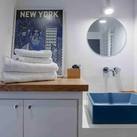 Cozy And Comfy Studio In Brera Апартаменты